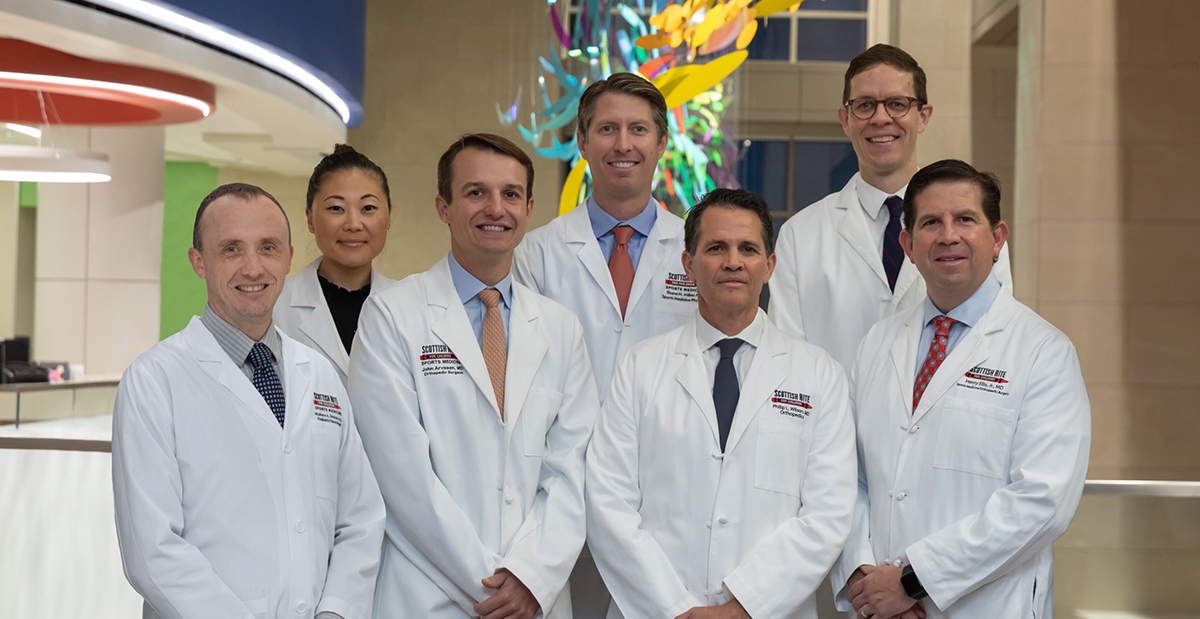 Sports-Medicine_All-Sports_Op_Non-OP_No-APP_11-25-2022 Henry B. Ellis, M.D. in OR