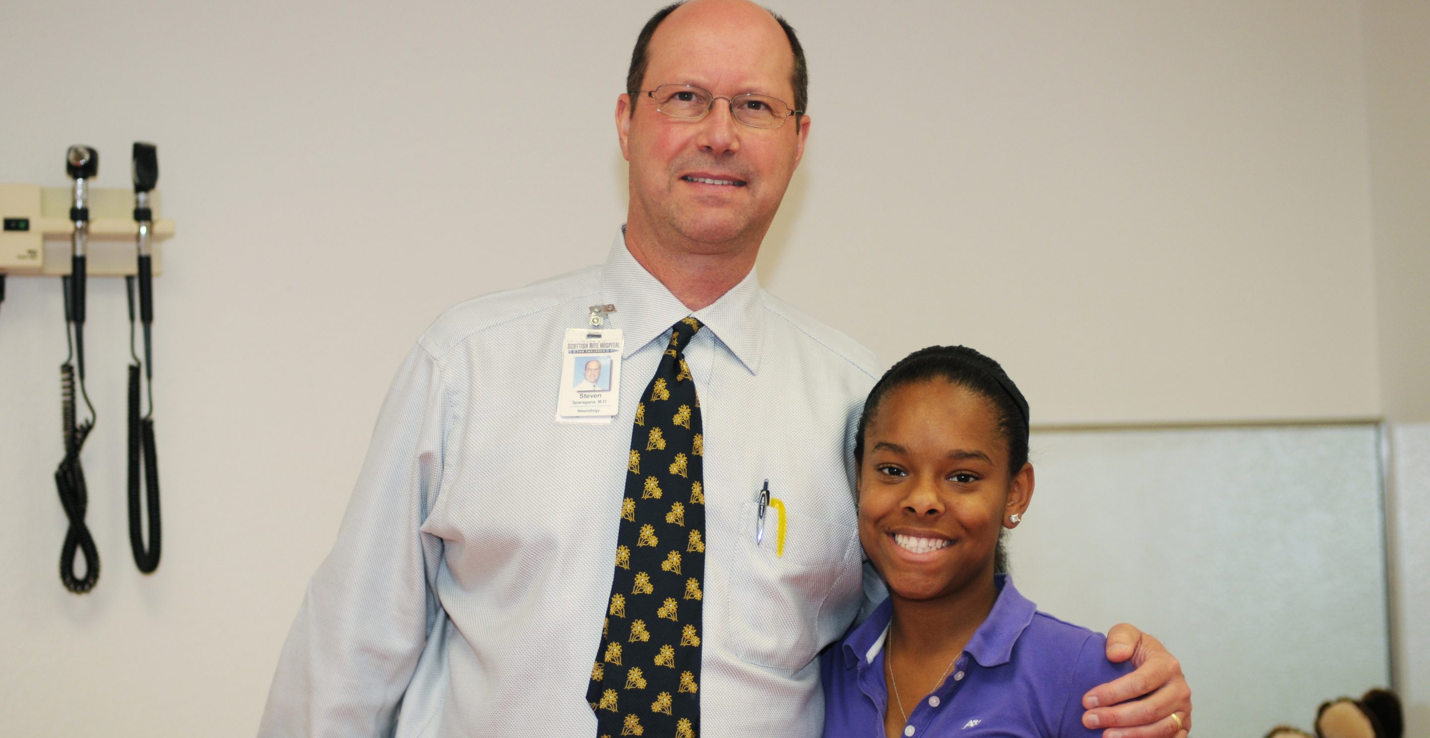 SparaganaFundHeader2 Steven Sparagana, M.D. with patient