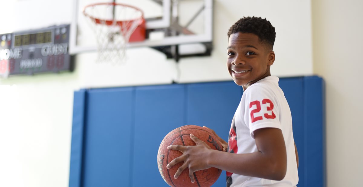 Artamus-Harrington-age-11-of-Tyler_121 Summer Basketball - Safety Tips - patient playing basketball