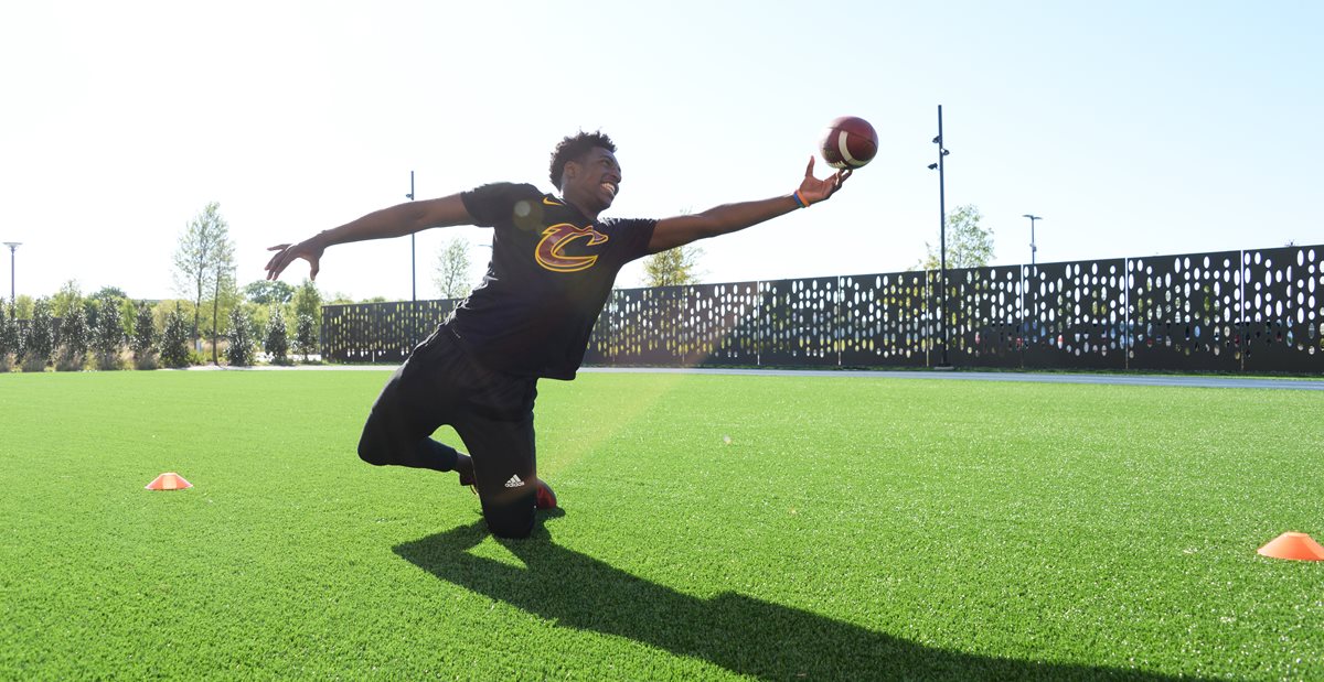 FOOTBALL-Jaylon-Lott-age-17-of-Carrollton-Sports-Therapy-Football_22