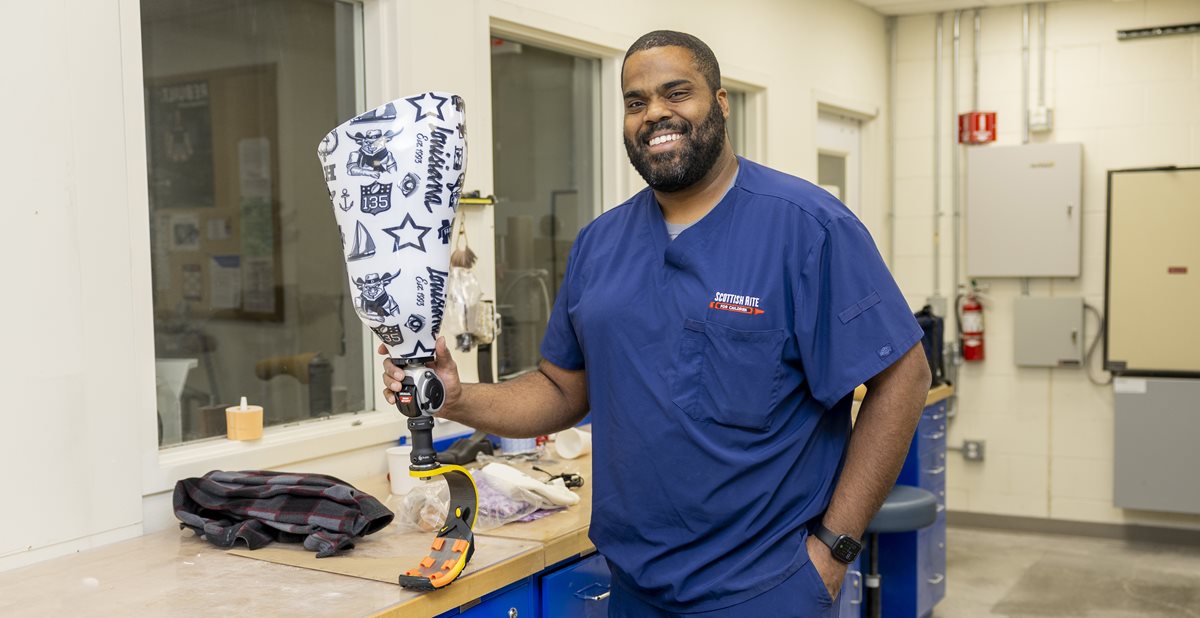 Philip-Pitt_Spotlight_04-11-2024_RO__3-copy